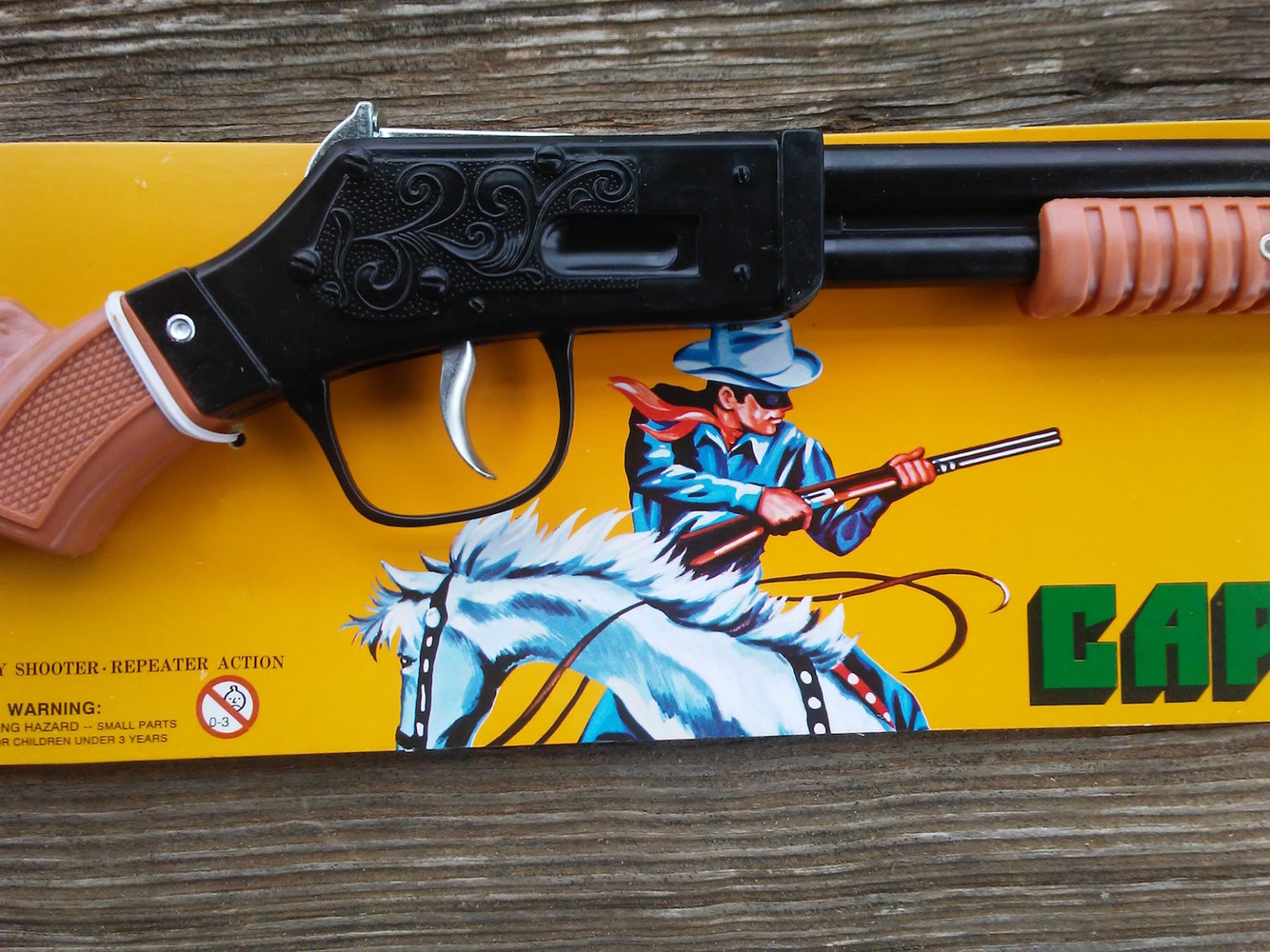 CAP GUN RIFLE WITH THE LONE RANGER ON THE CARD – Wild West Toys