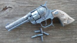 Bronco 44 toy cap gun pistol Lawman Sheriff model